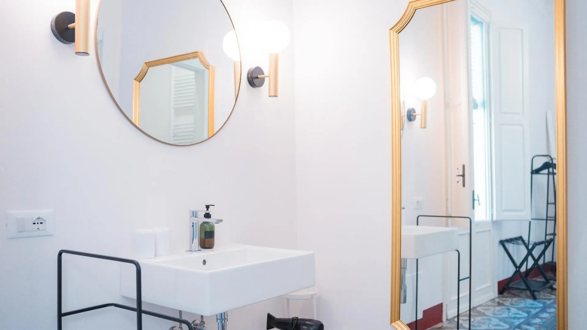 Lotus Apartment & Rooftop By Residence Colibri Lecce